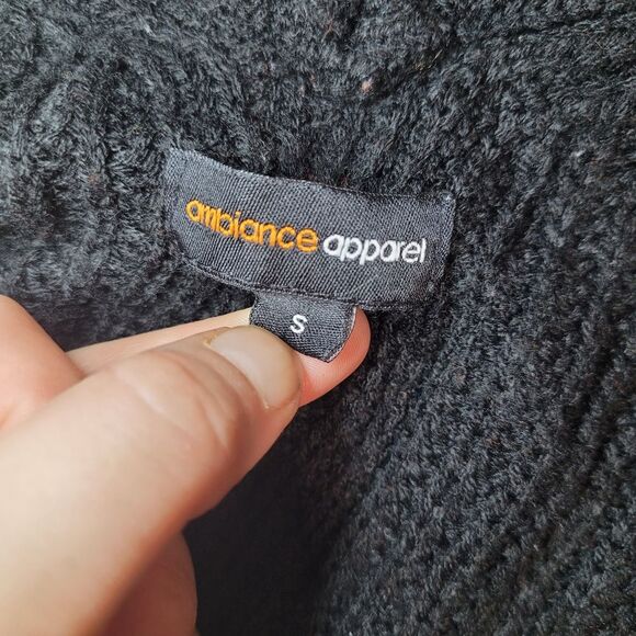 Ambiance apparel size small black knitted cold shoulder sweater - Picture 4 of 5